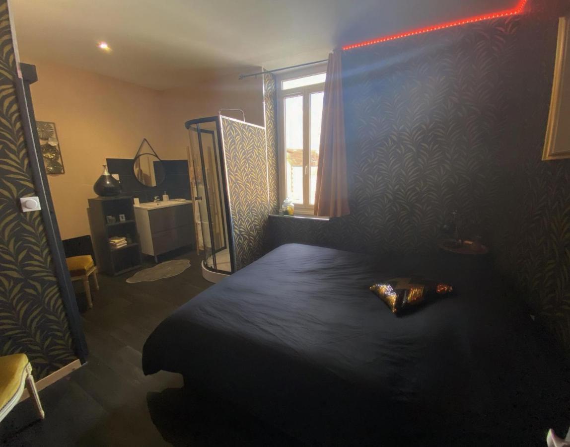 Chambres D'Hote Au Chapeau Claque Cabaret Gueugnon Εξωτερικό φωτογραφία
