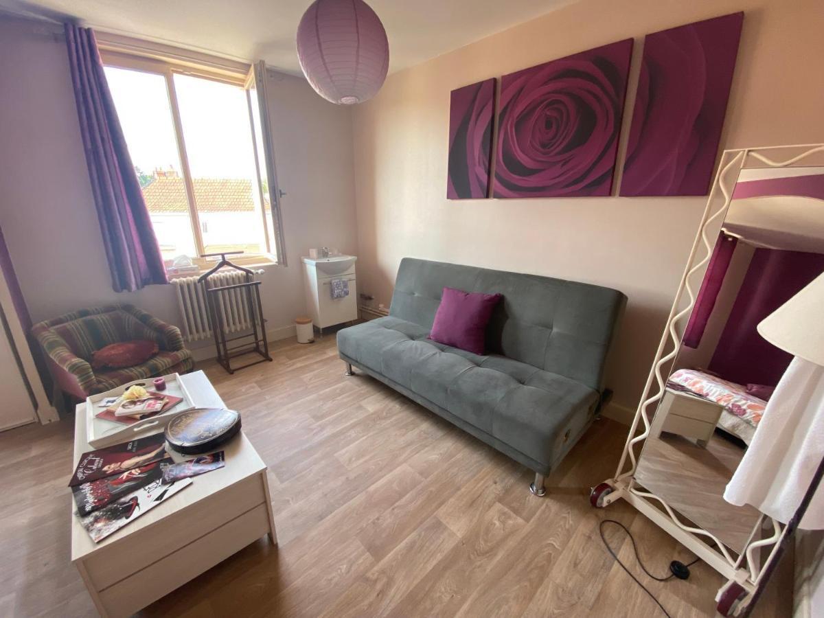 Chambres D'Hote Au Chapeau Claque Cabaret Gueugnon Εξωτερικό φωτογραφία
