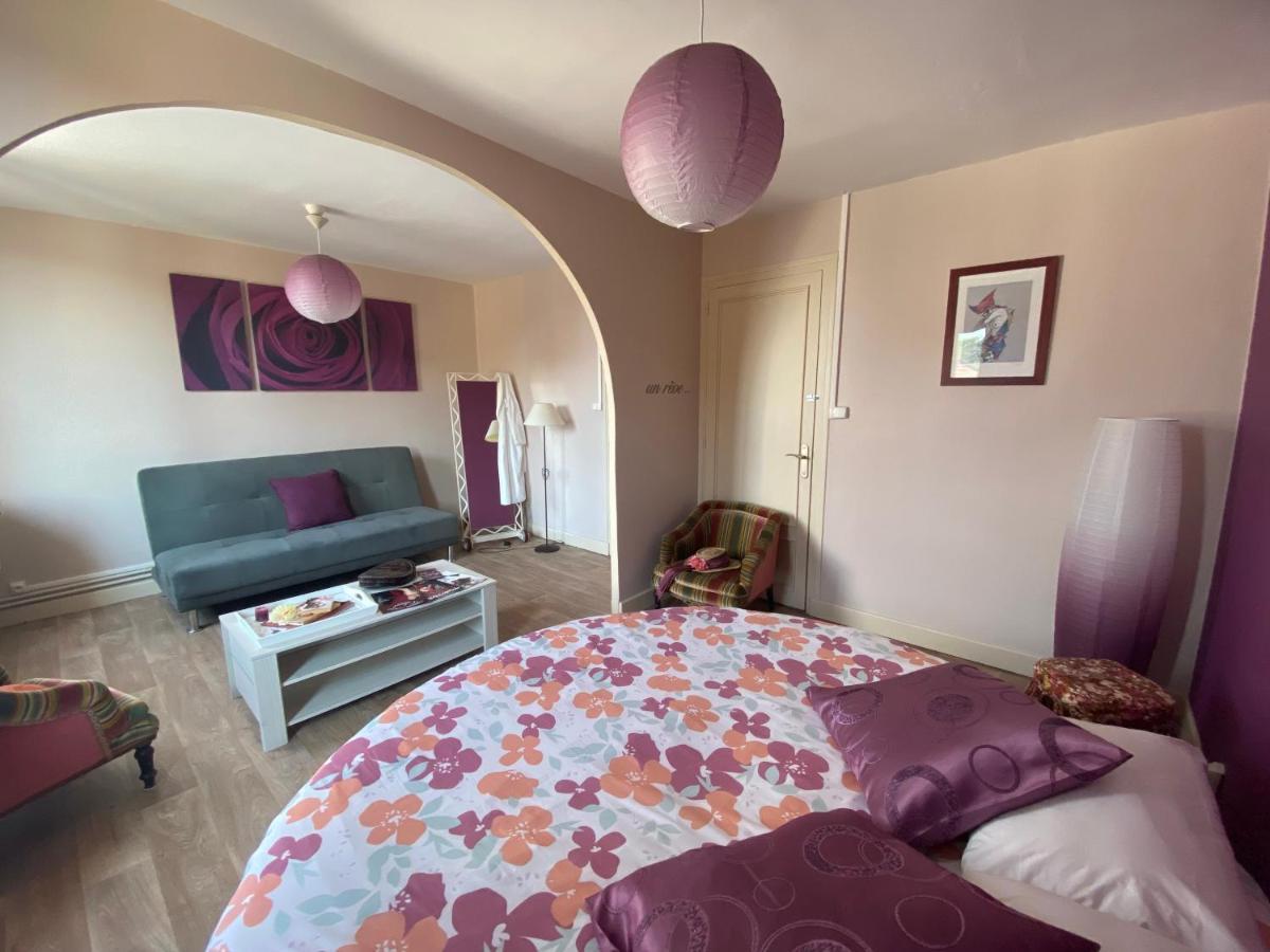 Chambres D'Hote Au Chapeau Claque Cabaret Gueugnon Εξωτερικό φωτογραφία